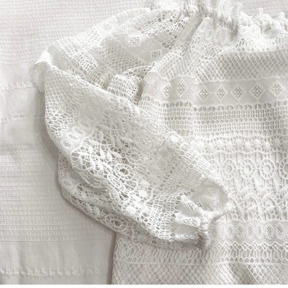 FINAL SALE Parker White Lace Off-Shoulder Top, size Small fits like Medium - Picture 4 of 7
